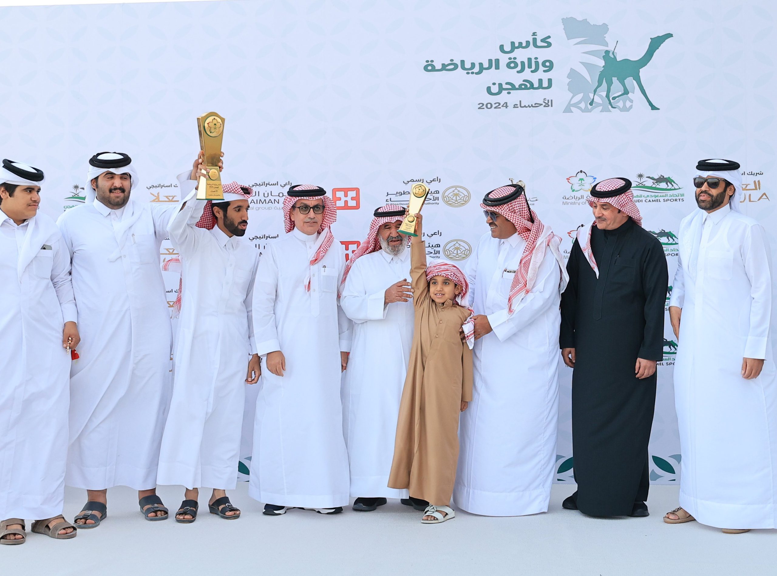 أبناء الشحانية يواصلون التألق خارج الديار
