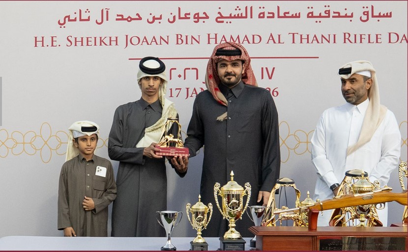 رئيس اللجنة الأولمبية يتوج الفائزين بجائزة وبندقية سعادته